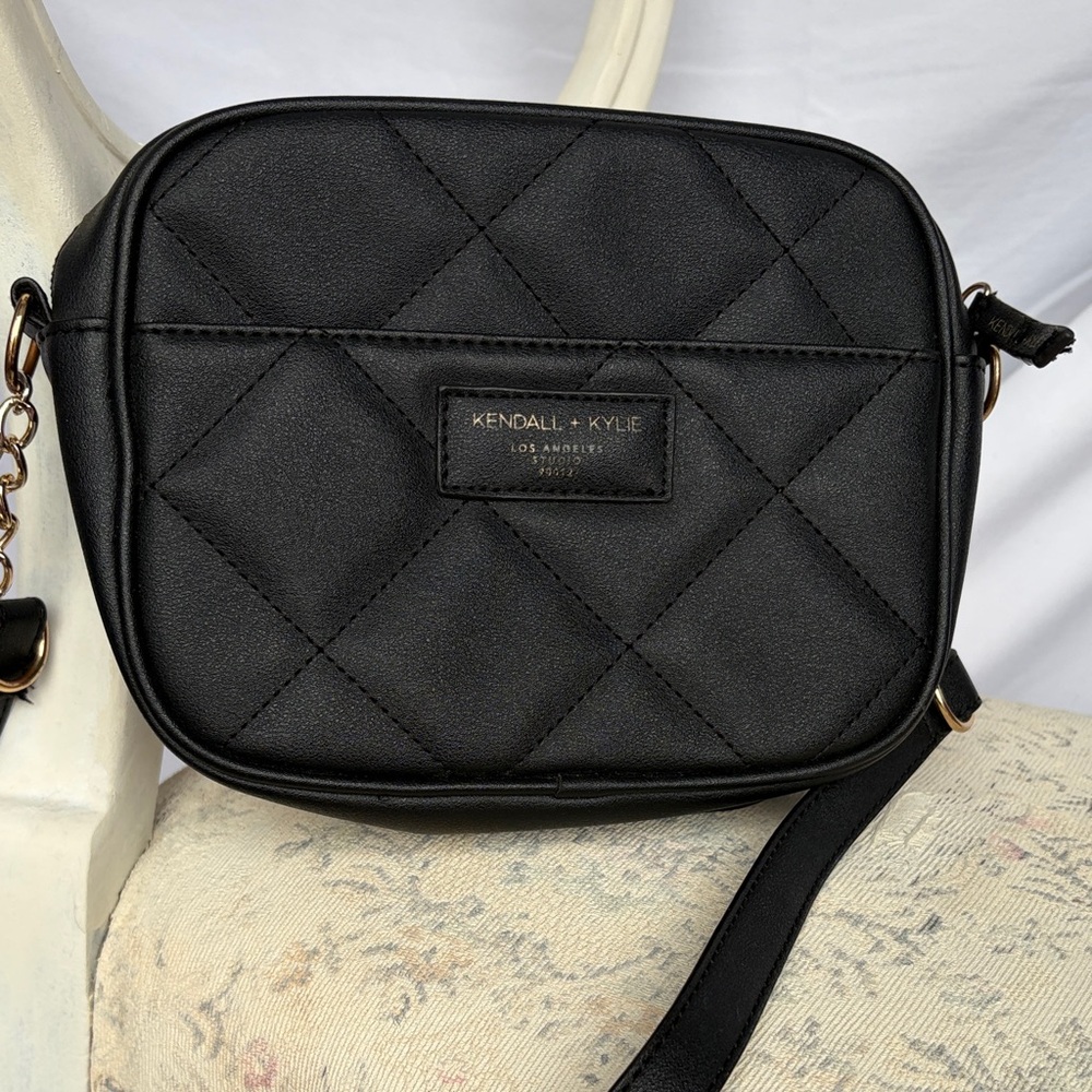 Kendall & Kylie Black Quilted Crossbody Camera Bag